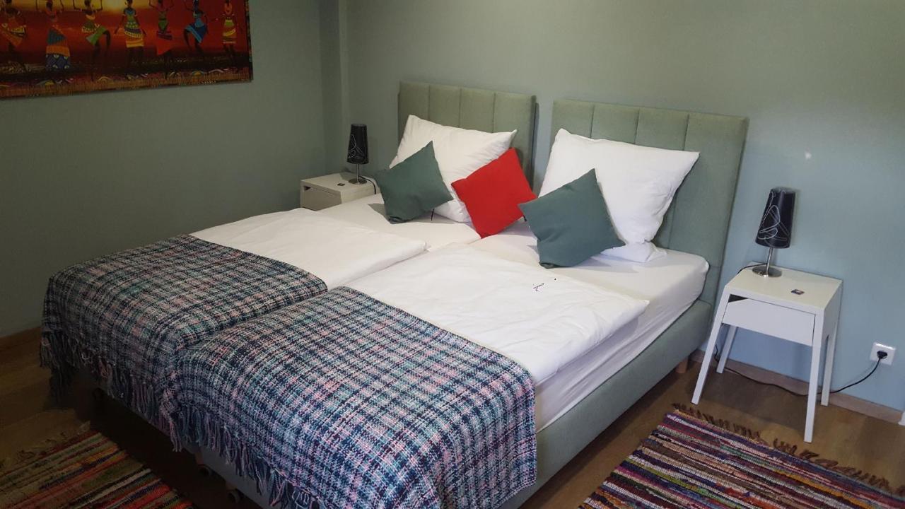 Renatus Apartment