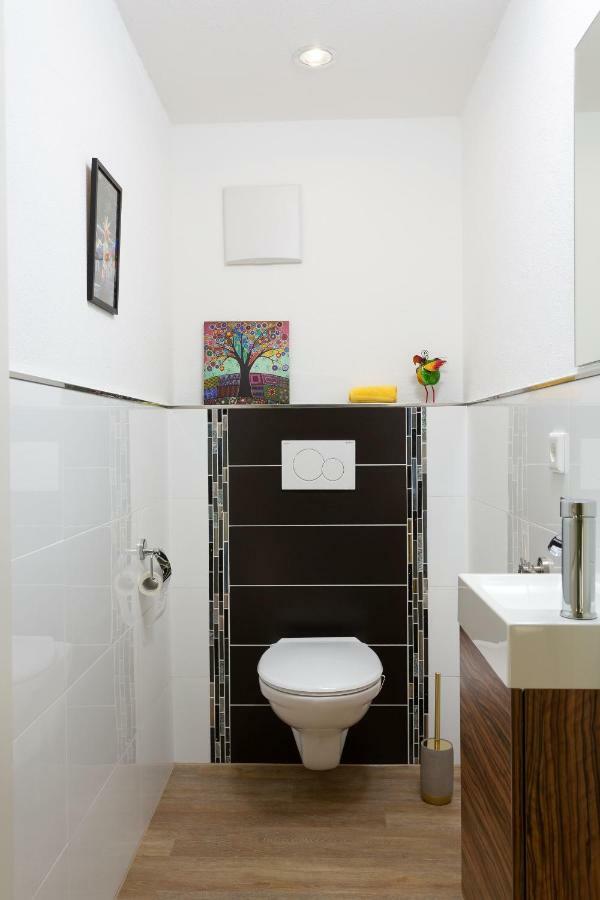 Renatus Apartment *